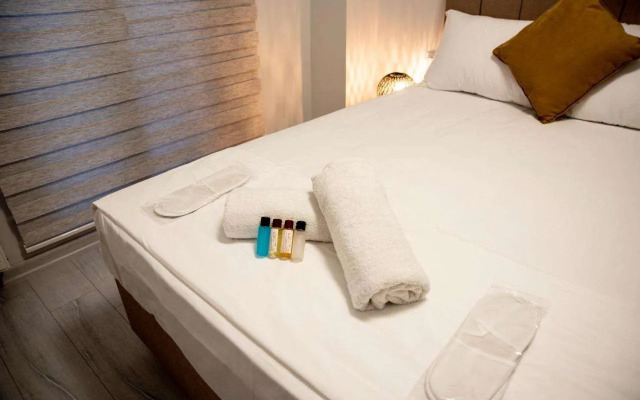 Ck Palace Hotel