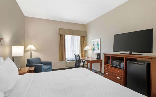 Best Western Plus Executive Hotel & Suites