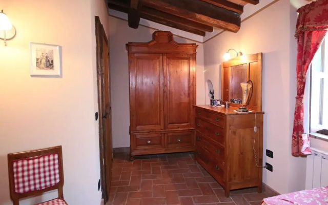 Apartment in Todi With Pool & History