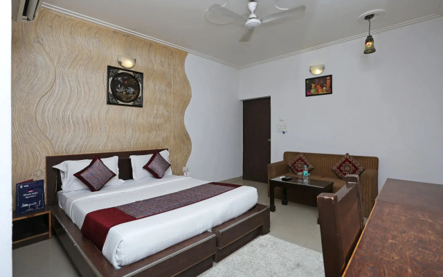 Hotel Om Paradise by OYO