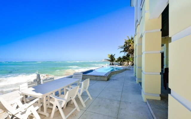 La Mouette Cable Beach Bahamian Villa 1