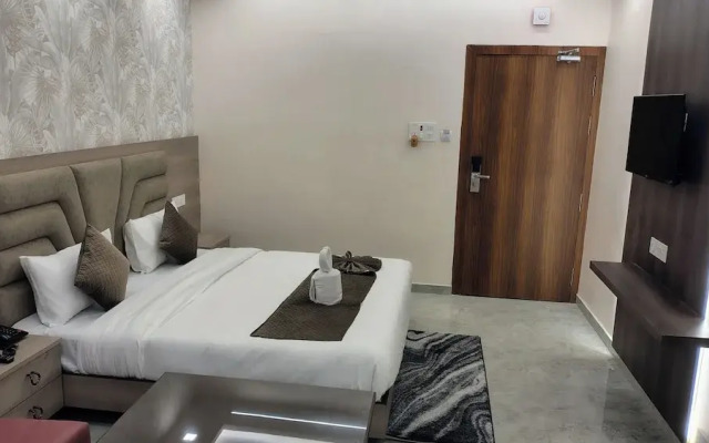 Aaditri Inn