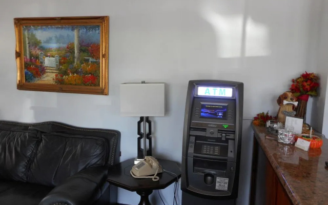 Highlander Motel