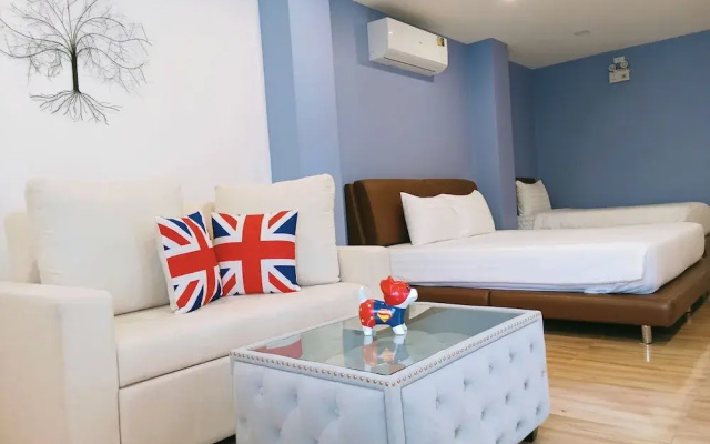 J-Boutique Hotel
