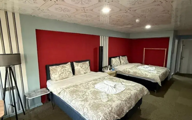 Nigrum Otel