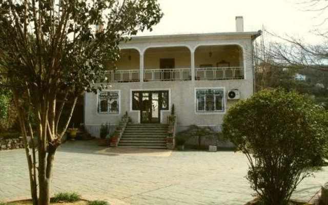 Eco Villa Guesthouse