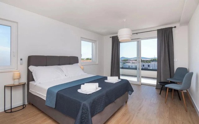 Apartments Lenolu