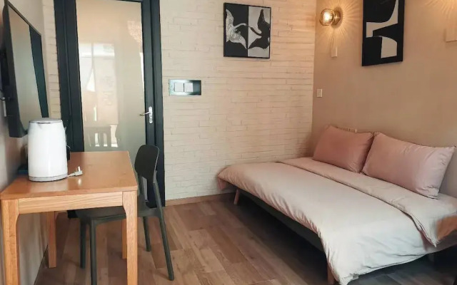 Beijing Drum Tower Loft Courtyard Hotel
