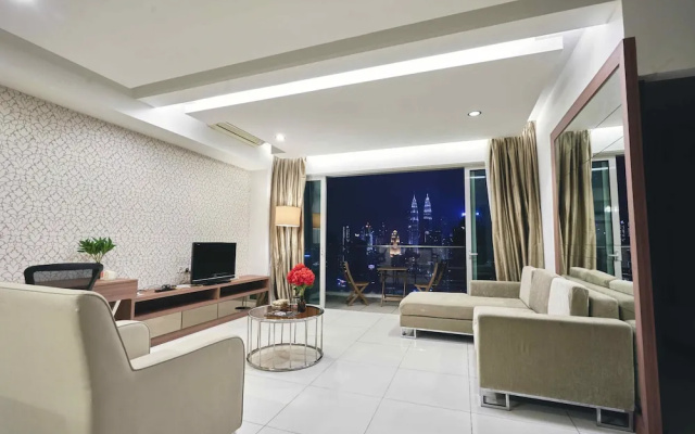 Regalia Residence @ KLCC View Sky Pool by MC