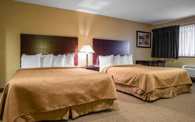 AmericInn by Wyndham Marshfield