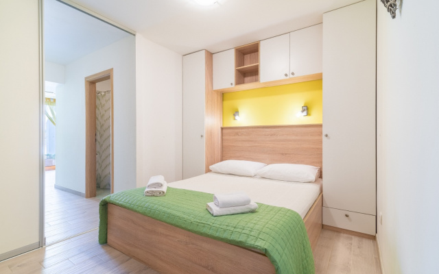 Apartment Bosko - 30m from the sea with parking: A3 Nin, Zadar riviera
