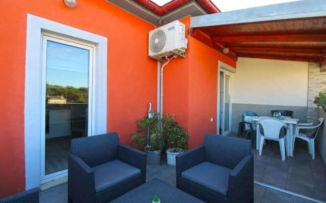 Spacious Apartment With Terrace and BBQ