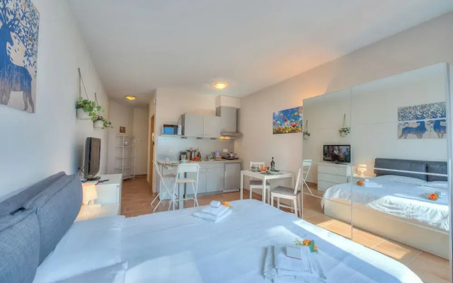Gelsomino Apt. 5 Front Lake
