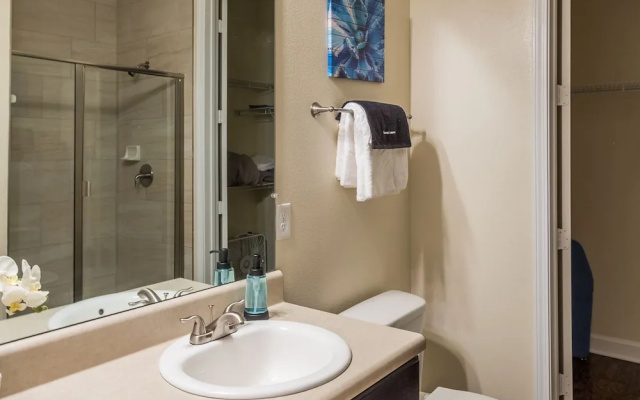 Apartment with Parking by Frontdesk