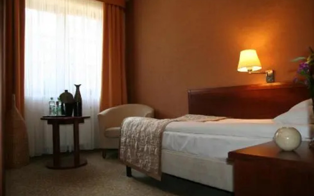 Hotel Centuria