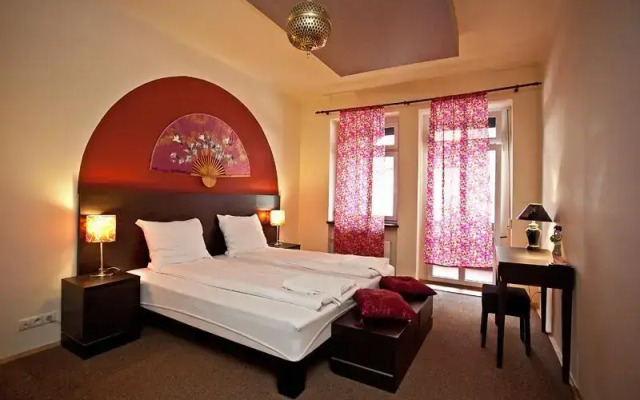 Oriental House