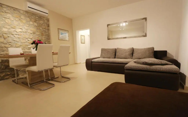 Apartment Kala