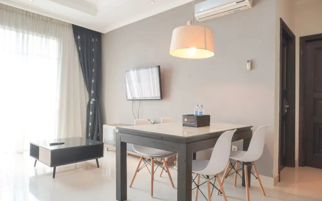 Homey And Comfort Stay 2Br Bellezza Apartment