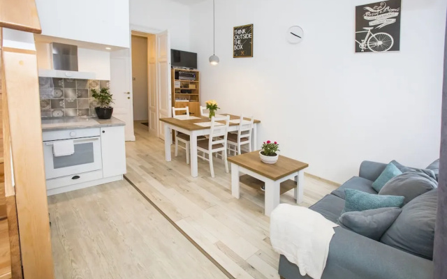 Wood and Light Apartment