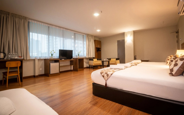 ZEN Rooms Metropol Hotel