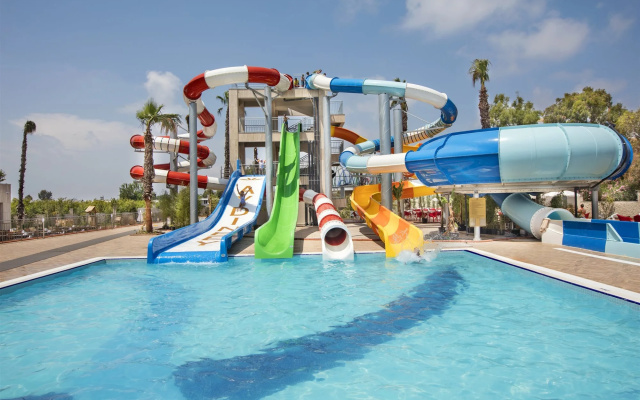 Курортный отель Aydinbey Queen's Palace & Spa - Ultra All Inclusive