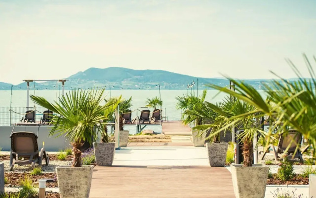 Sunset Resort