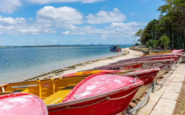 Unique Getaway 300m to Bribie Foreshore, Bongaree