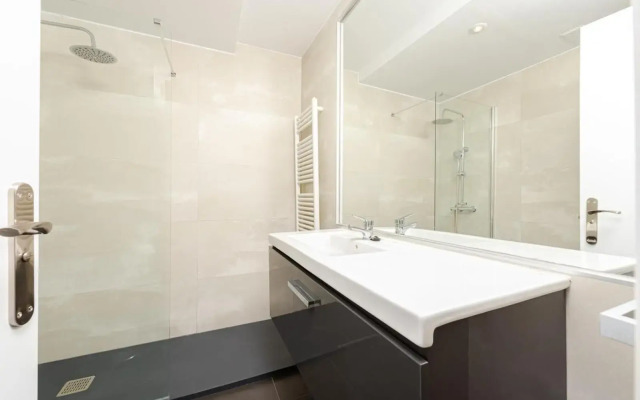 Las Encinas Design Apartment in Conde Orgaz Area - Madrid