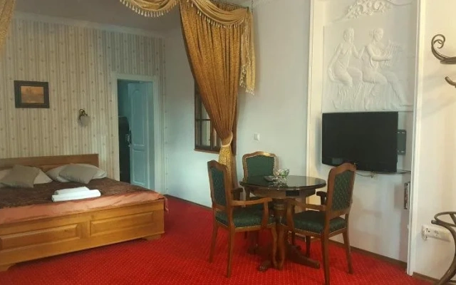 Hotel Latinski Most