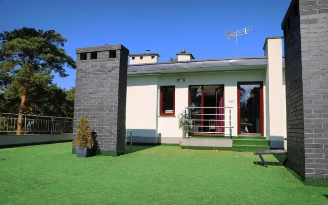 Villa Reza