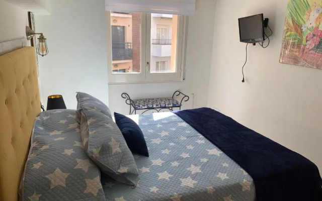 Acogedor Apartamento En Roses - 50m Playa - WIFI - Aire Acondicionado