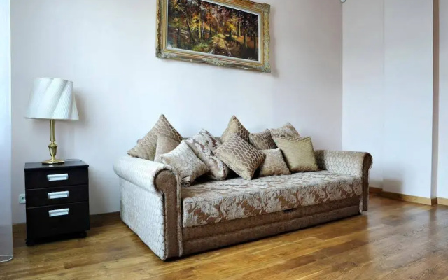 Raina Lux Apartment