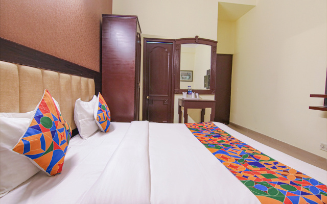 Fabhotel Town Pride