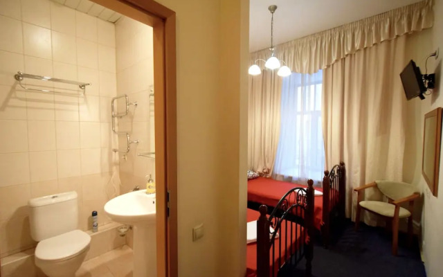 ArtBaza Hotel
