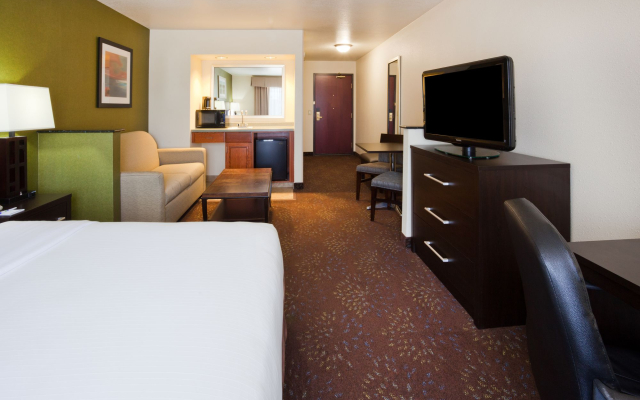 Holiday Inn Express & Suites Aberdeen by IHG
