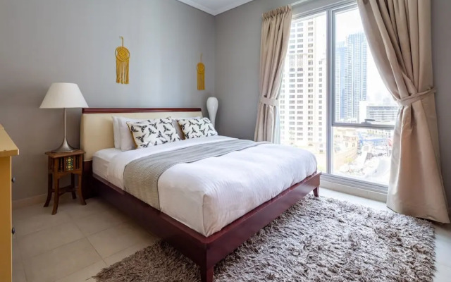 Elegant 2BR With Magnificent Marina Views!