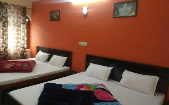 Hotel Him Ganga by Raatri