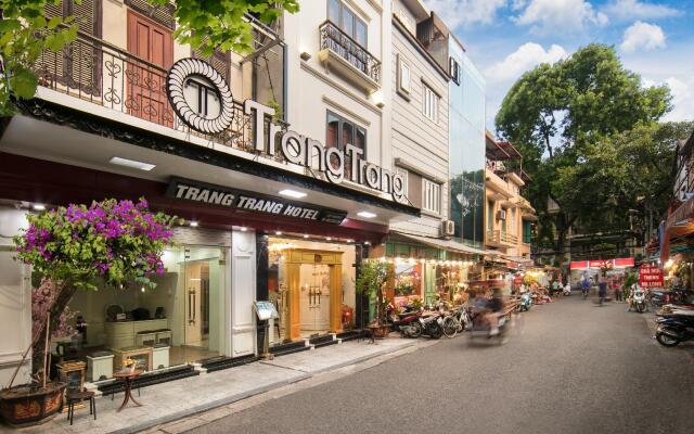Trang Trang Premium Hotel вид на фасад