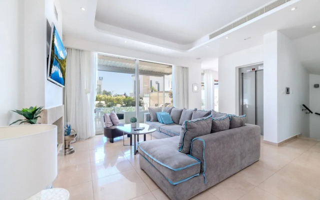Villa Lombardi 9 in Protaras