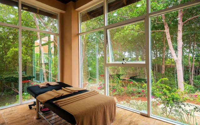 Azao Resort & Spa