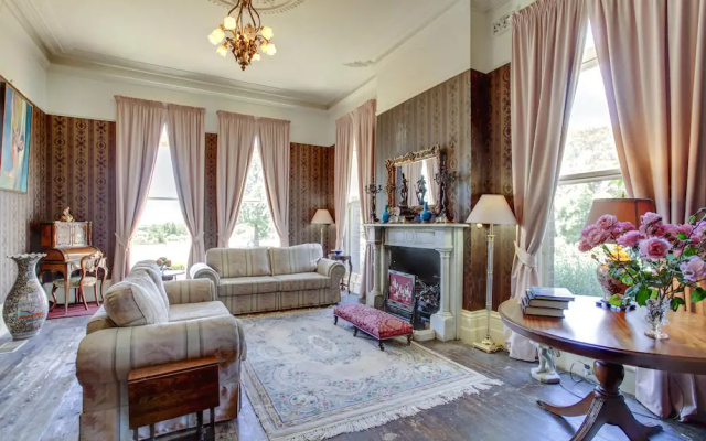 Highton Manor