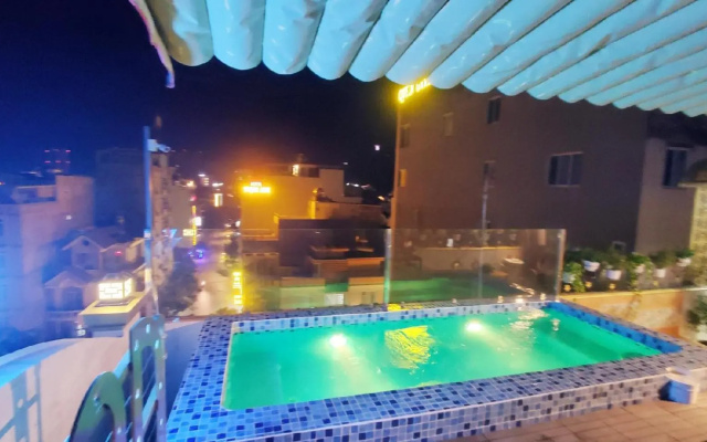 Mi Lan Hotel