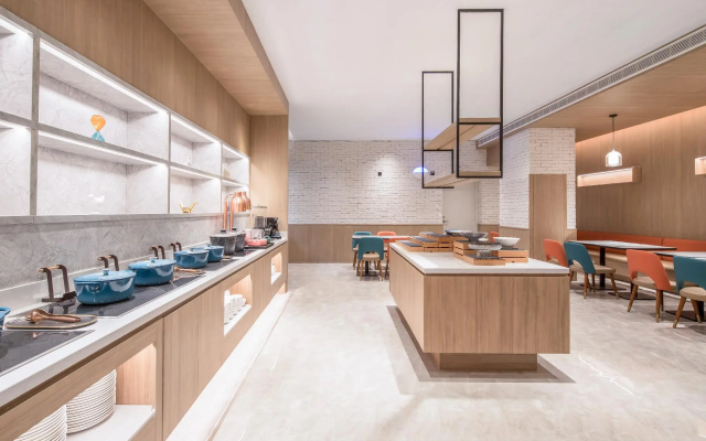 Hanting Hotel Nanjing Middle Longpan Road Jiuhuashan Metro Station
