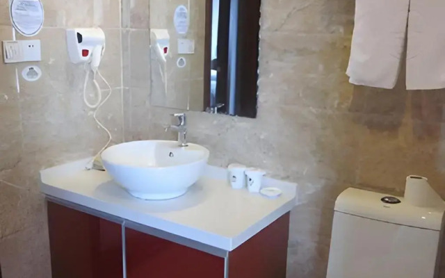 Greentree Inn Changzhou Liyang Pingling Square Business Hotel