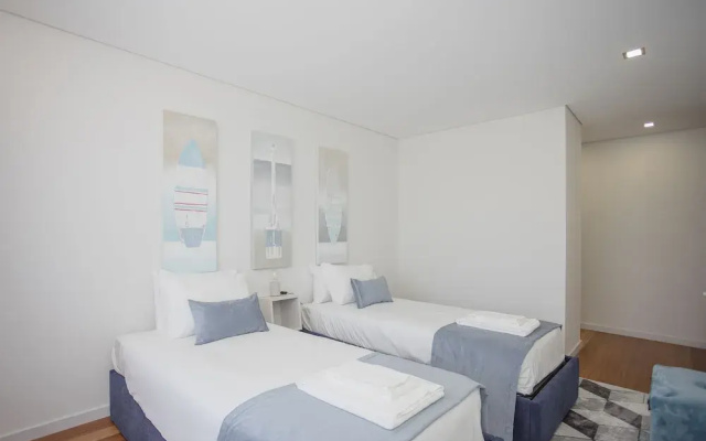 Liiiving -Luxury River View Apartment IX