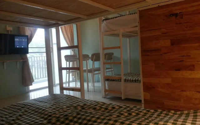 The Leaf Service Apartment