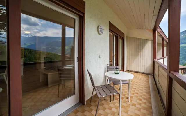 Wanda Apartment 6