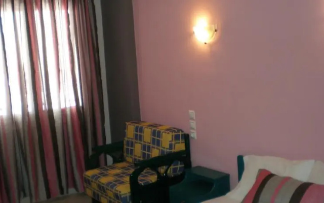 Almira Rooms