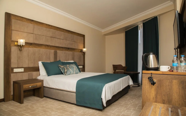 Ardy'S Hotel