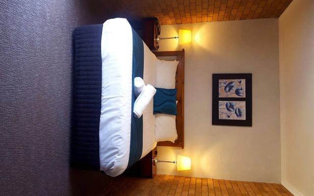Centrepoint Motel